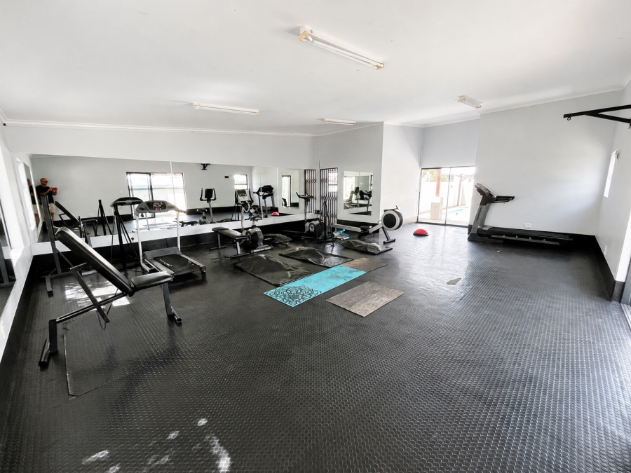To Let 2 Bedroom Property for Rent in Burgundy Estate Western Cape